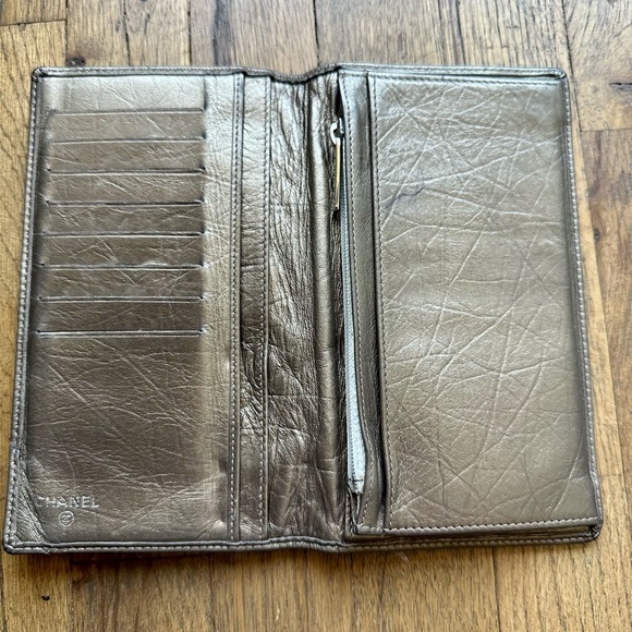 ❤️CHANEL❤️ - Picture 12 of 17